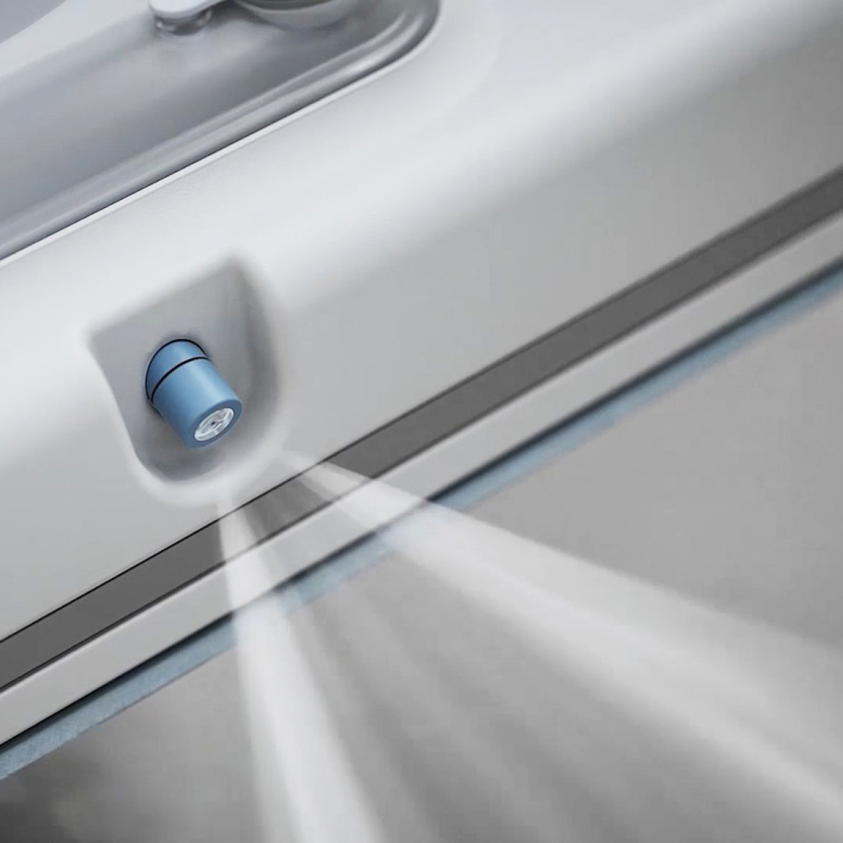 H000001_HUTT-W8_PB__1200 x 1200_04.jpg